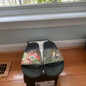 Gucci Pursuit Slides